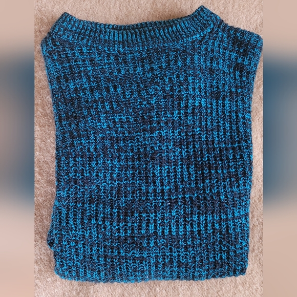 Vintage Blue Crewneck Sweater - Picture 2 of 10